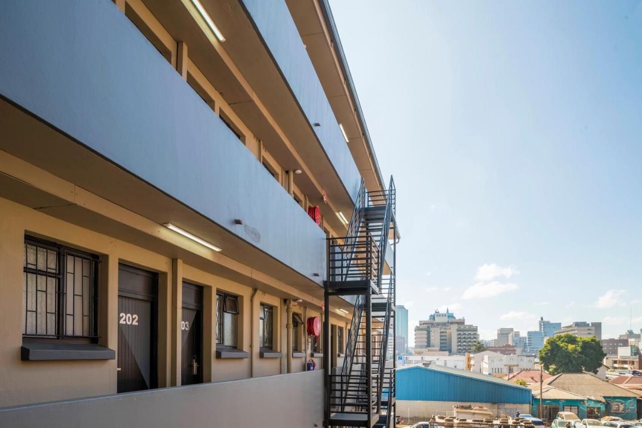 N1 Hotel Rotten Row Harare Ngoại thất bức ảnh