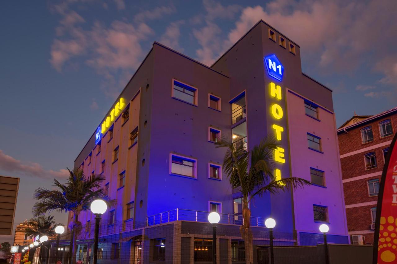 N1 Hotel Rotten Row Harare Ngoại thất bức ảnh
