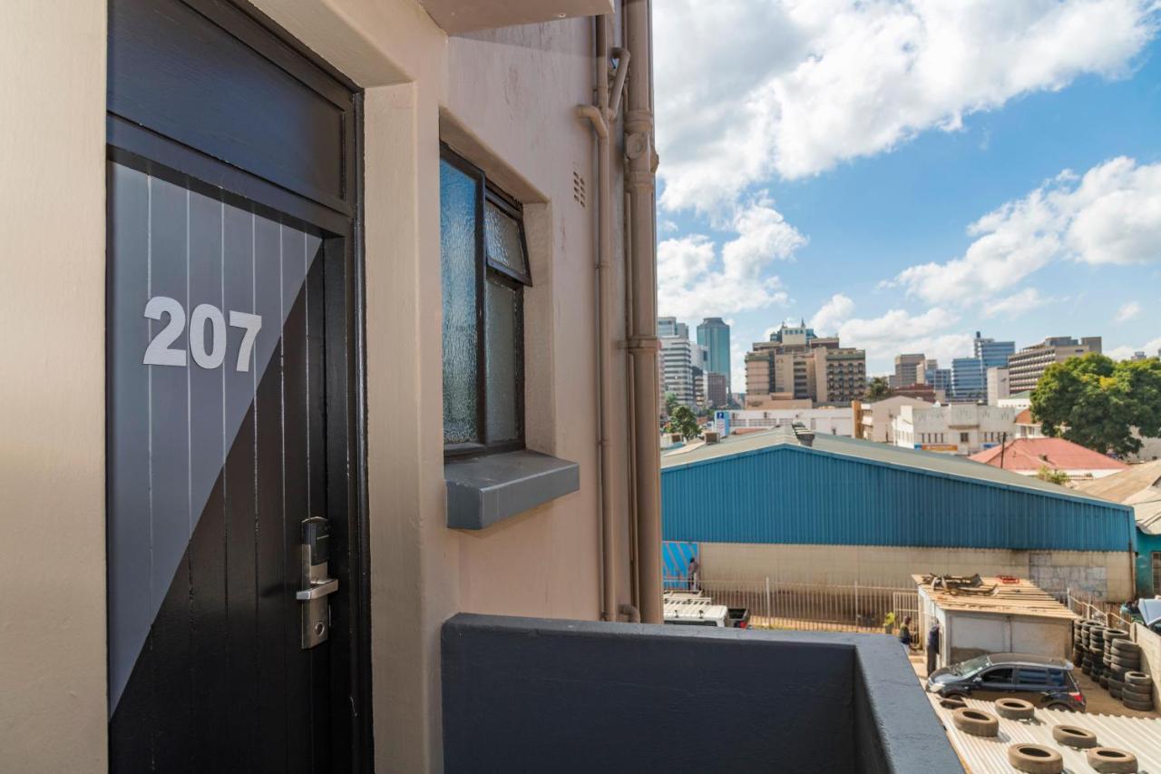 N1 Hotel Rotten Row Harare Ngoại thất bức ảnh