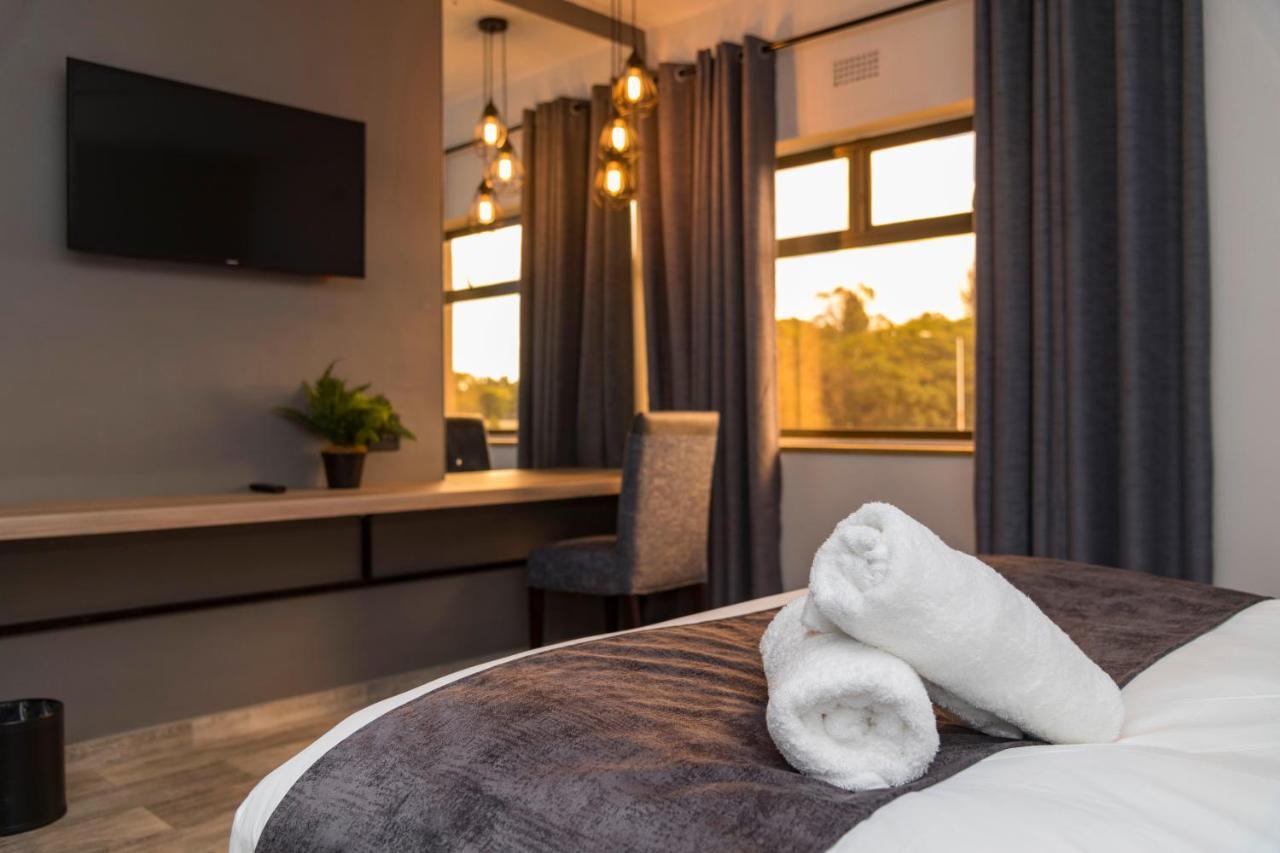 N1 Hotel Rotten Row Harare Ngoại thất bức ảnh